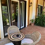 Lucia Bed & Breakfast