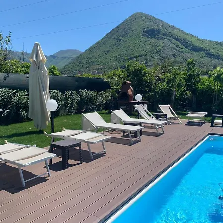 Lucia Bed & Breakfast